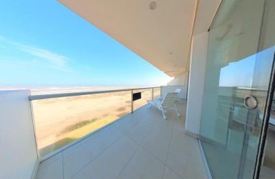 VENTA DE HERMOSO DÚPLEX FRENTE AL MAR, PIMENTEL